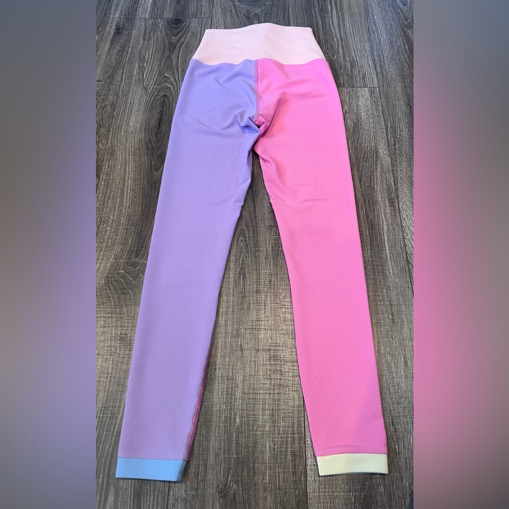 Loveshackfancy x Beach Riot Riley Leggings small - Picture 2 of 6